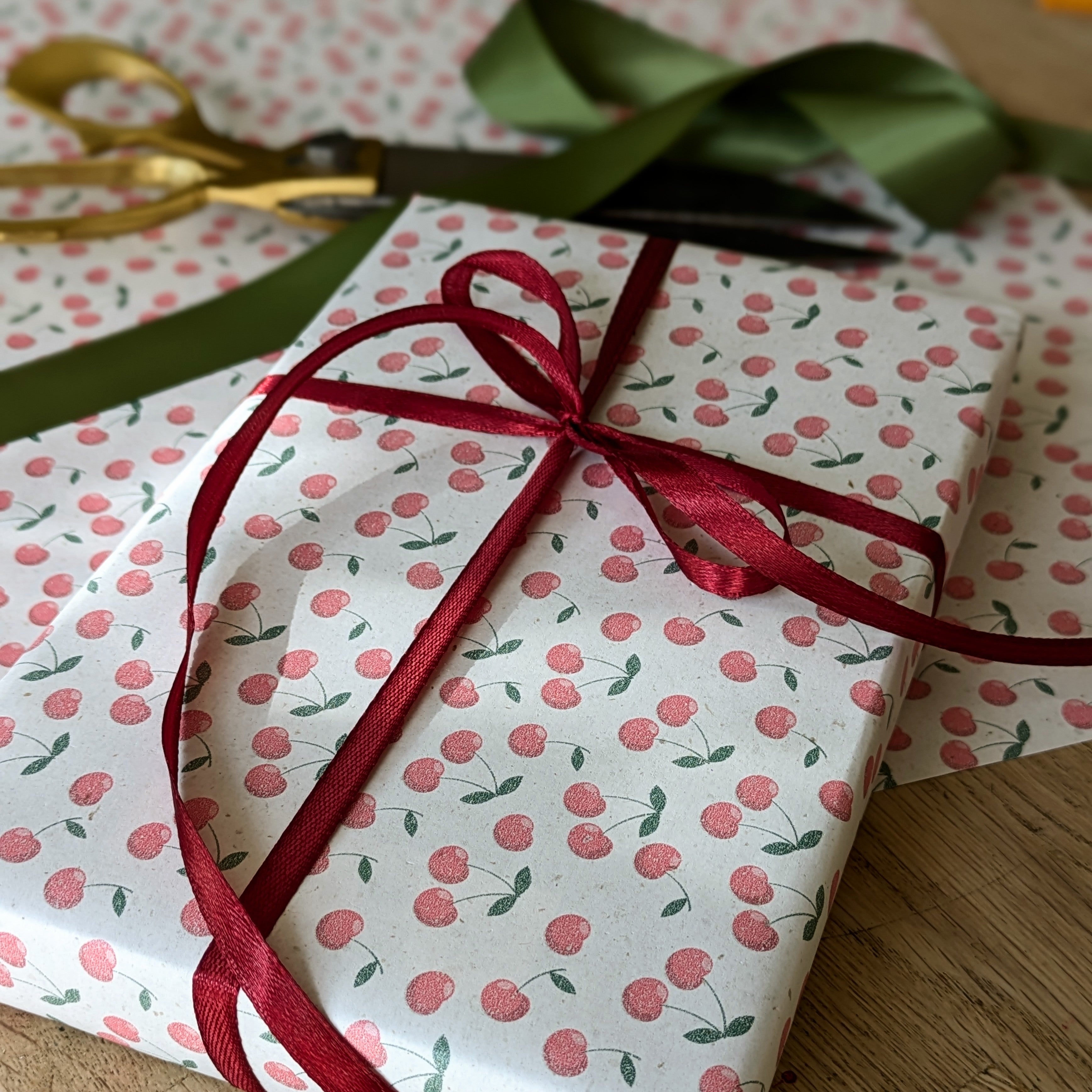 Red Flutelopes - Recyclable Eco Friendly Envelopes | Redmont Packaging - View #9
