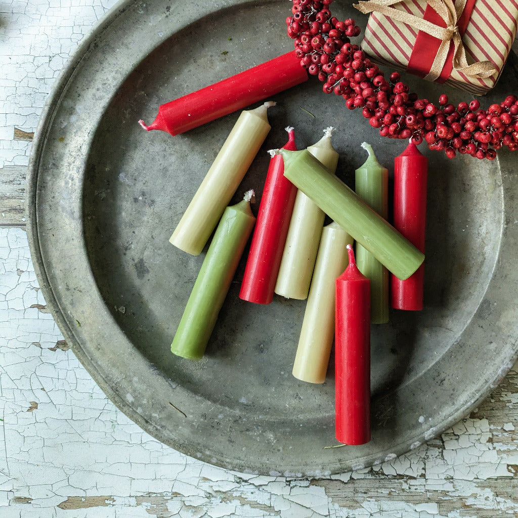 10 Short Dinner Candles | Green & Red Assortment - Thedanes.co.uk - Creative & Sustainable Living The Scandinavian Way