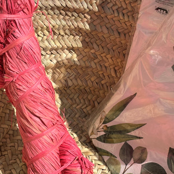 Natural Dyed Pink Raffia Bast - 1kg Bundle - Thedanes.co.uk - Creative & Sustainable Living The Scandinavian Way