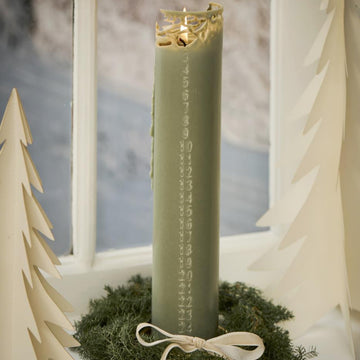 Christmas Countdown Advent Pillar Candle - Moss Green | Embossed Number 1-24 - Thedanes.co.uk - Creative & Sustainable Living The Scandinavian Way