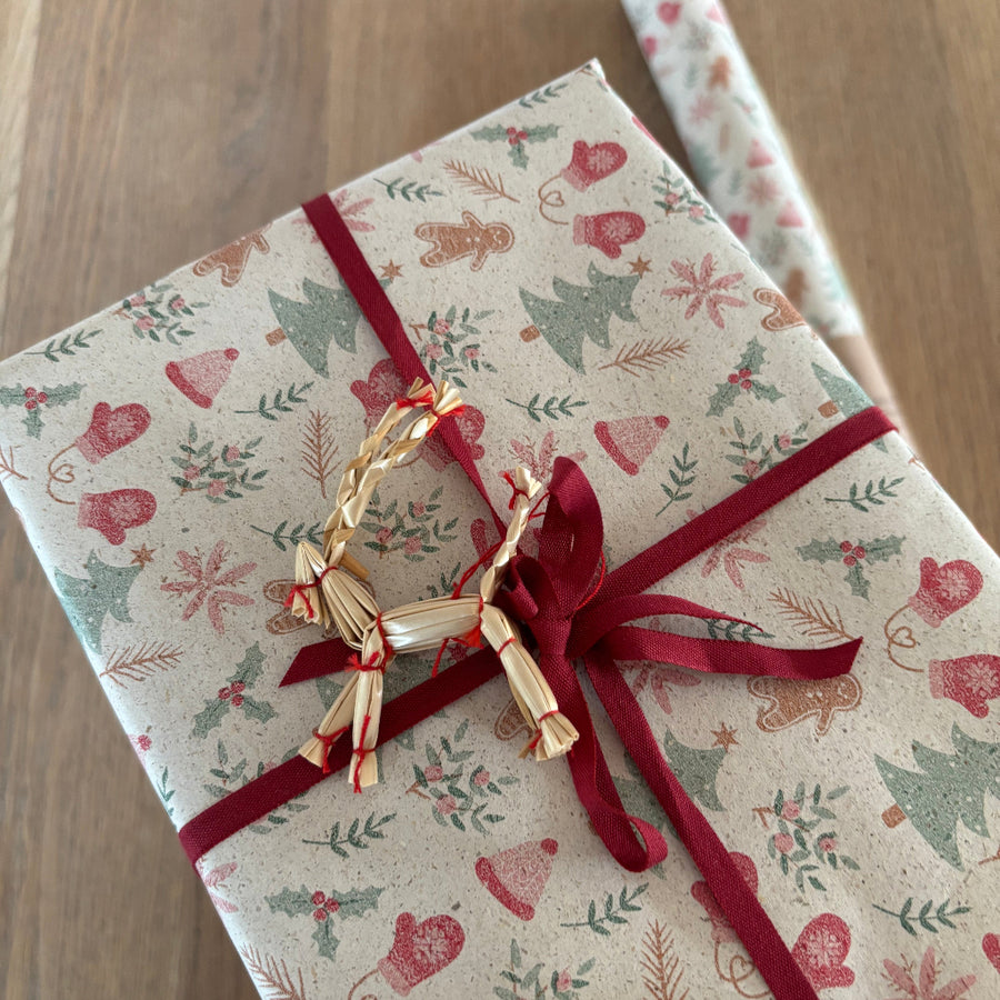 Christmas Nostalgia Eco Friendly Gift Wrapping Paper, Grass Fiber | 57cm x 3M - Thedanes.co.uk - Creative & Sustainable Living The Scandinavian Way