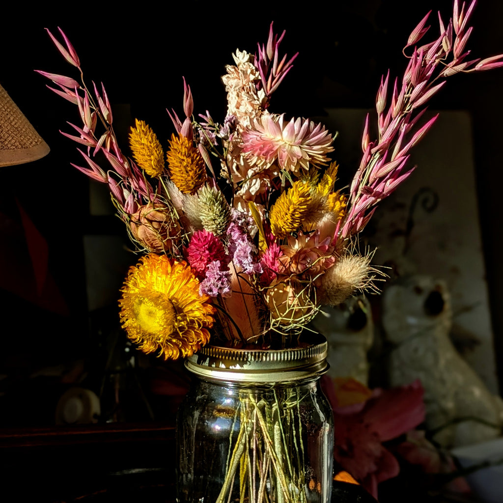 Dried Flowers Posy In Mason Jar Gift Set w/Daisy Lid