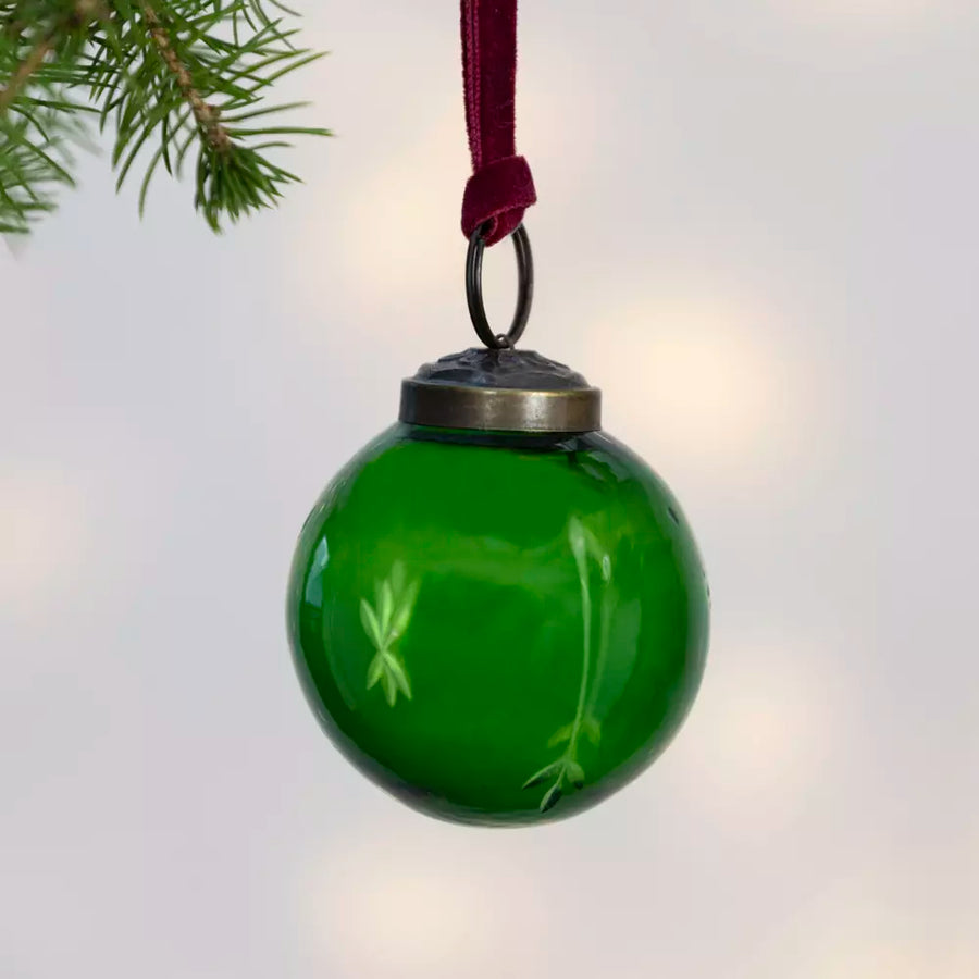 Etched Oval Or Round Green Glass Bauble | 8cm or 5cm - Thedanes.co.uk - Creative & Sustainable Living The Scandinavian Way