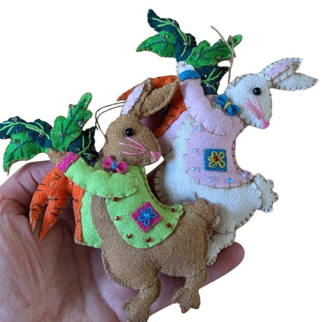 Felt Easter Bunny With Carrots Decoration | Two Colours - Thedanes.co.uk - Creative & Sustainable Living The Scandinavian Way