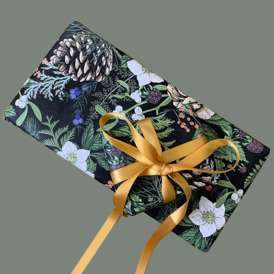 Festive Foliage Wrapping Paper, 3M - FSC & Recyclable