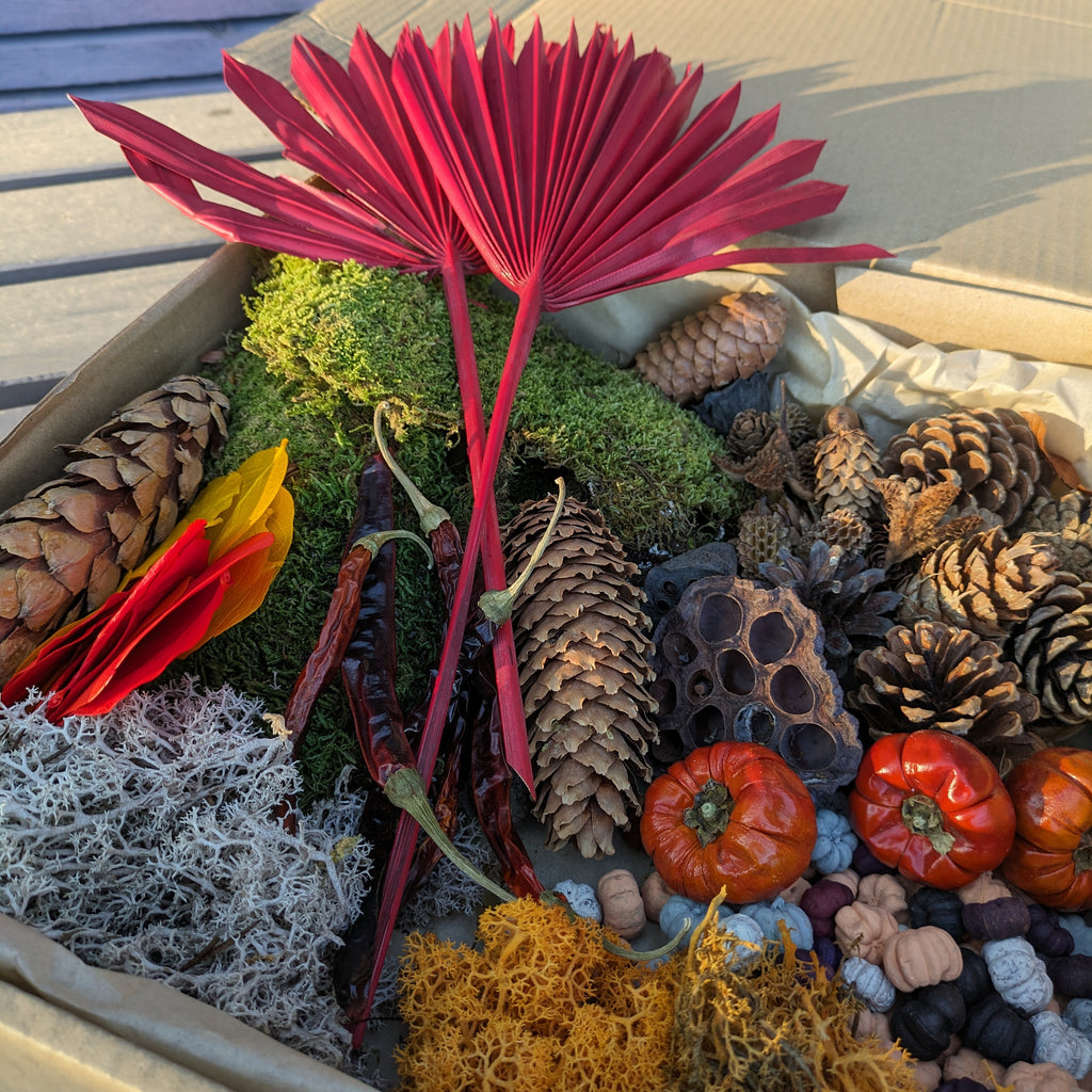 Natural Floristry Display Box - AUTUMN - Thedanes.co.uk - Creative & Sustainable Living The Scandinavian Way