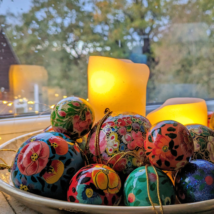 Hand Painted Kashmiri Paper Mache Baubles 60mm, Fair Trade | Set of 4 - Thedanes.co.uk - Creative & Sustainable Living The Scandinavian Way
