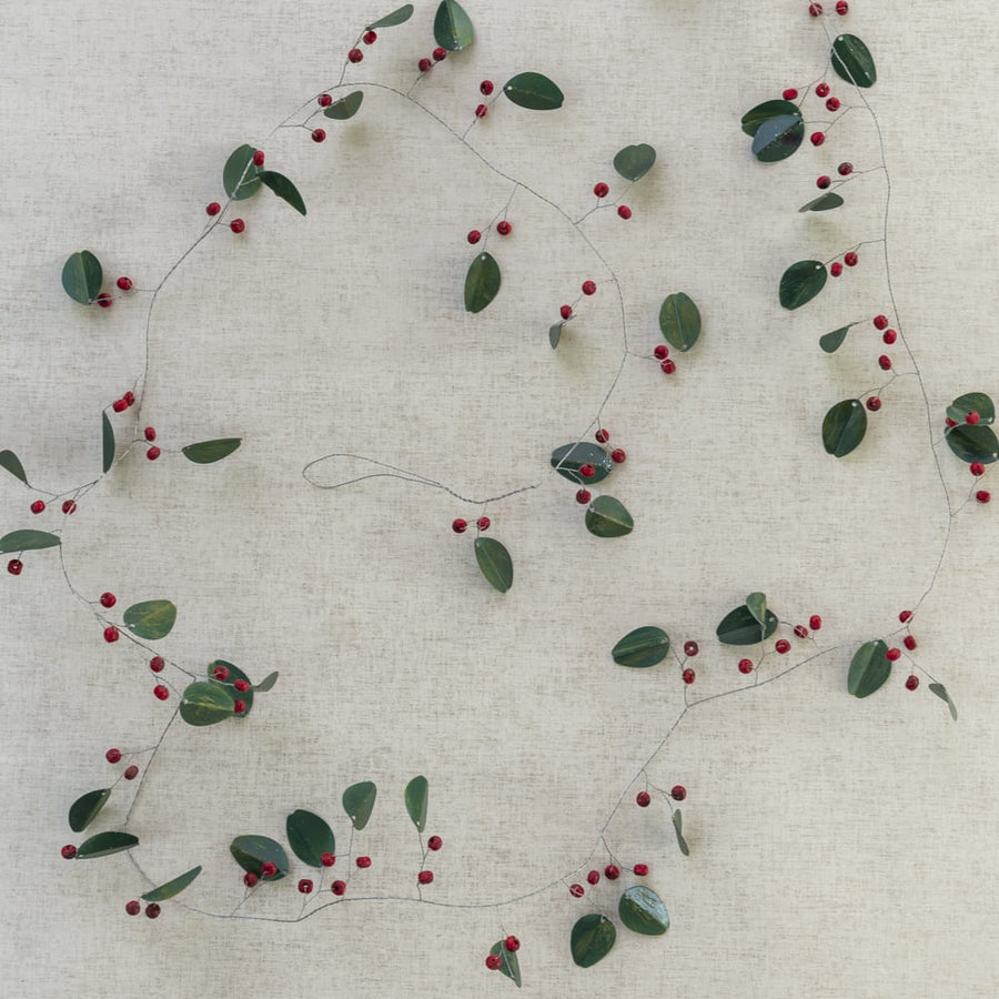 Winter Berry Garland | 185cm - Thedanes.co.uk - Creative & Sustainable Living The Scandinavian Way