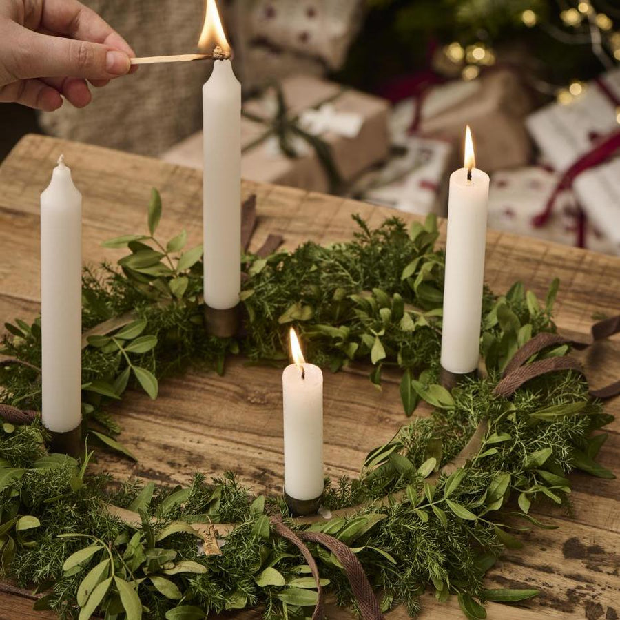 Matt Golden Oval Metal Advent Candle Wreath - Thedanes.co.uk - Creative & Sustainable Living The Scandinavian Way