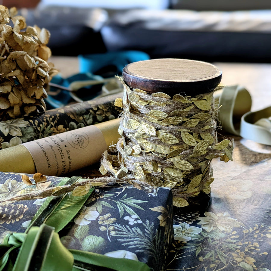 Winter Deer & Foliage Christmas Gift Wrapping Paper | 3M Roll | Recyclable - Thedanes.co.uk - Creative & Sustainable Living The Scandinavian Way