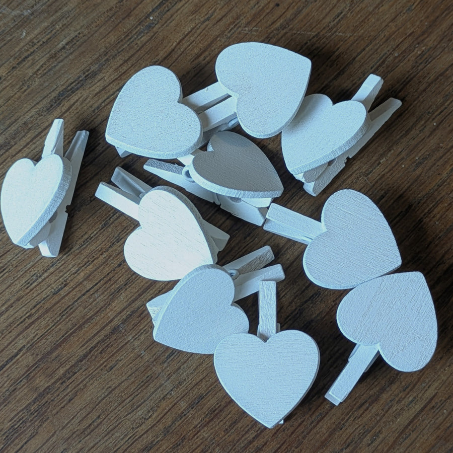 White Heart Wooden Pegs - Thedanes.co.uk - Creative & Sustainable Living The Scandinavian Way
