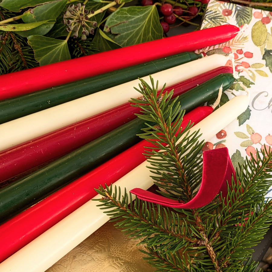 8 Tapered Dinner Candles 22mm| Classic Christmas - Thedanes.co.uk - Creative & Sustainable Living The Scandinavian Way
