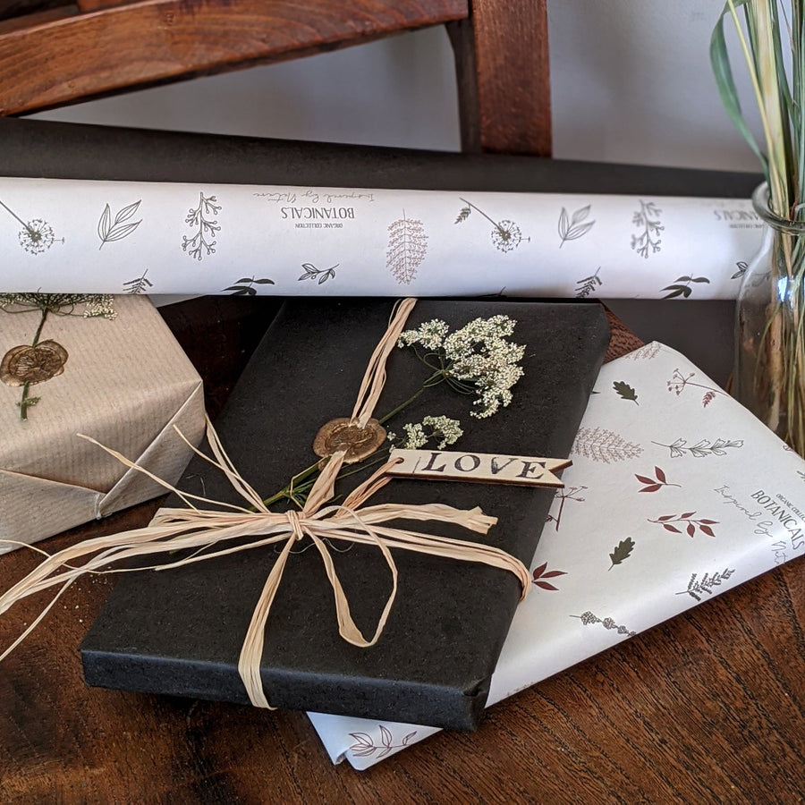 Botanical Gift Wrapping Paper - Autumn Leaf - 3M - The Danes