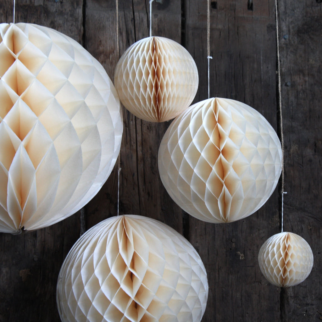 Ivory Honeycomb Paper Ball | Seconds