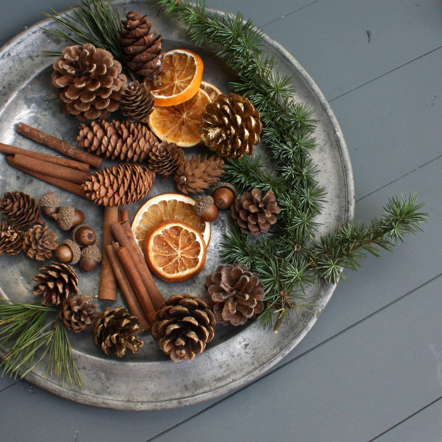 Natural Christmas Wreath & Table Accessories - Classic Christmas - The Danes