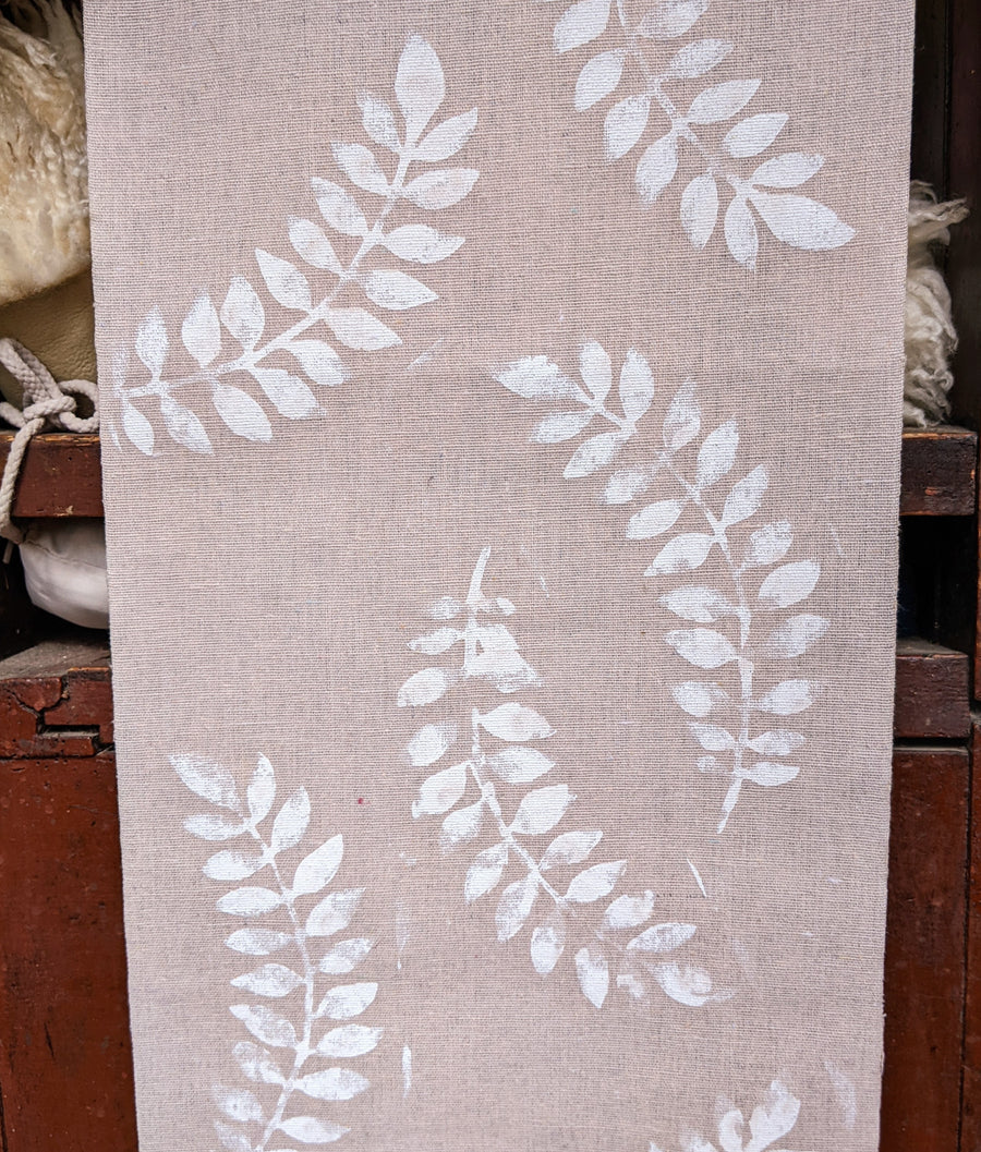 Pink Paper Leaves Place Card & Table Decorations - Thedanes.co.uk - Creative & Sustainable Living The Scandinavian Way