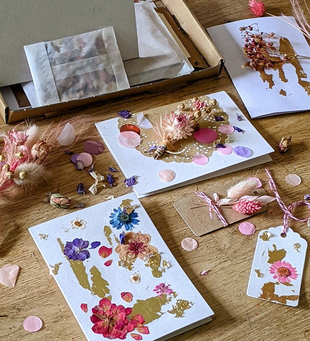 Pressed & Dried Flower Card Making Kit - Make your own Thank you Teacher Card - Thedanes.co.uk - Creative & Sustainable Living The Scandinavian Way