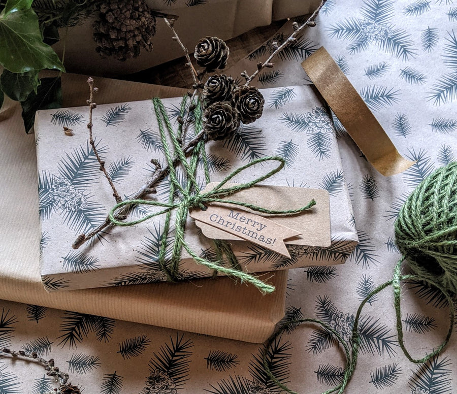 Gift Wrap Set - Green Pine Cone Kraft + Natural Accesories - 100% Recyclable - Thedanes.co.uk - Creative & Sustainable Living The Scandinavian Way