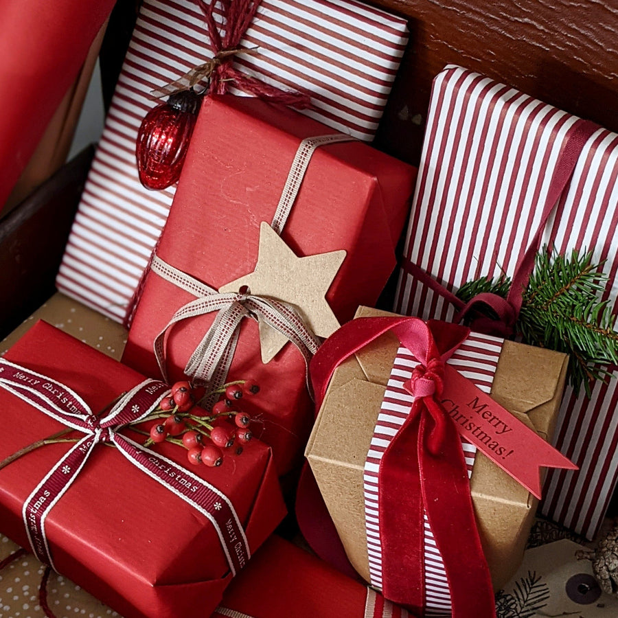Red Ribbed Kraft Wrapping Paper - 3m, Recyclable – The Danes