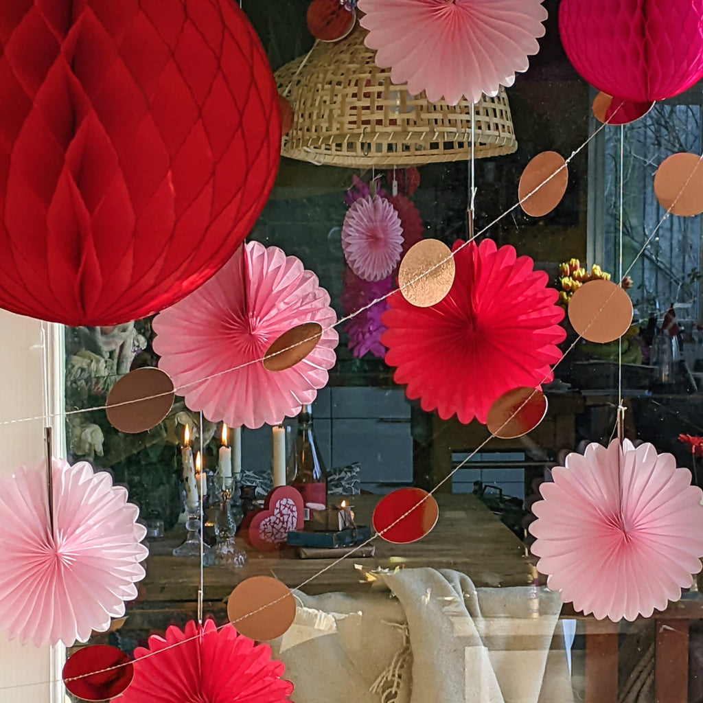 Small Tissue Paper Fan Decorations | 15cm | Pack of 3 - Thedanes.co.uk - Creative & Sustainable Living The Scandinavian Way